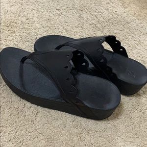 Size 7 fitflop